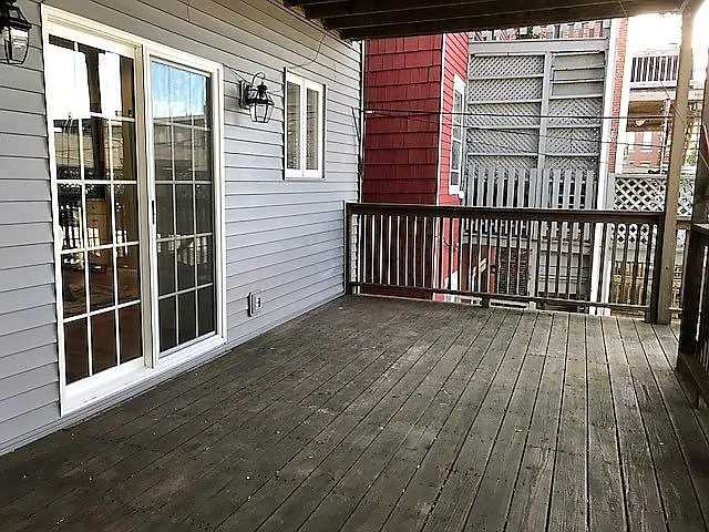514 E 3rd St #1 — Photo 13