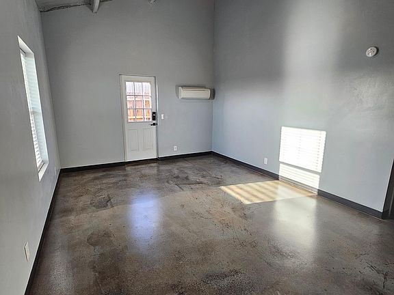 5th image of 4435 Mager Dr #7