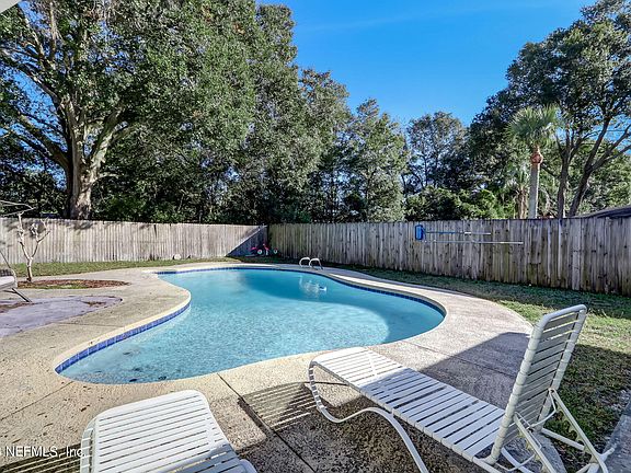 2nd image of 3039 SABAL PALM Drive