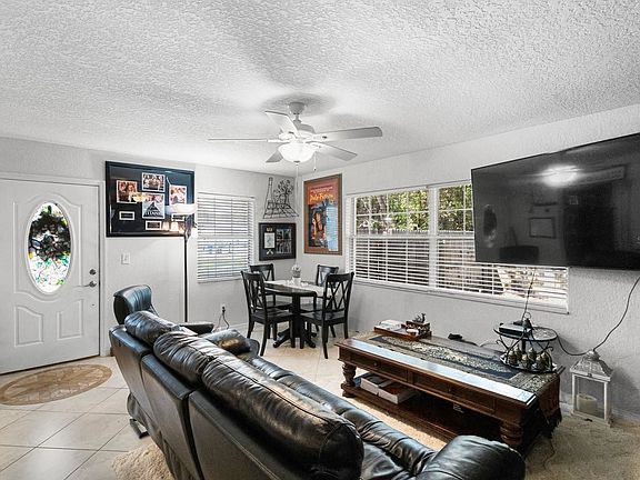 4th image of 1791R Ezelle Ave