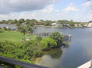 935 Oak Harbour Dr, Juno Beach, FL 33408