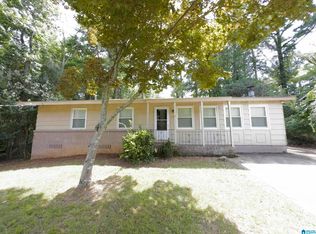 217 Meadwood Dr NE, Birmingham, AL 35215