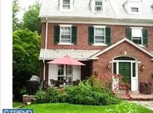 87 W Stratford Ave, Lansdowne, PA 19050