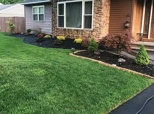 6358 Pillmore Dr, Rome, NY 13440