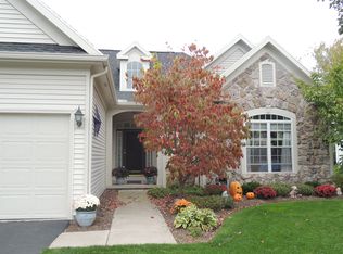 20 New Tudor Rd, Pittsford, NY 14534