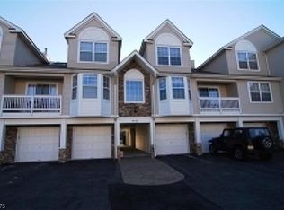 20 Pasture Ct, Ledgewood, NJ 07852