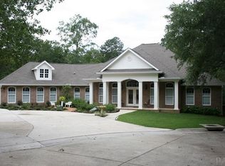 989 Urban Dr, Cantonment, FL 32533