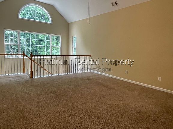 5th image of 144 Pointe Cir