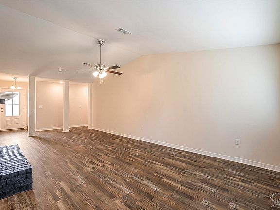 5th image of 510 Briarwood Dr