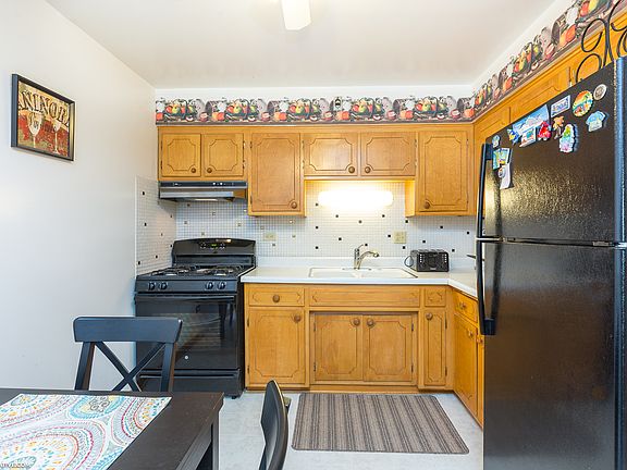 3rd image of 3111 Paris Ave APT 307