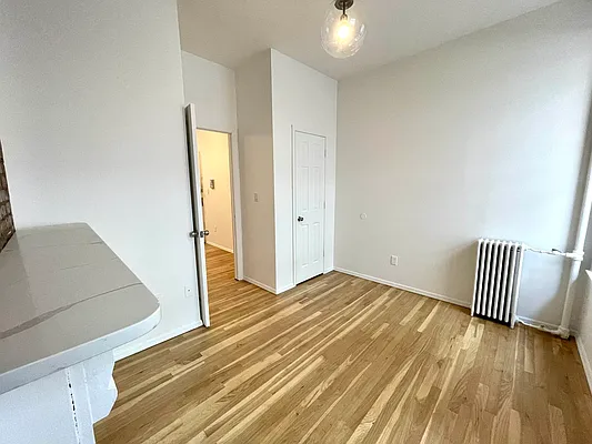 Rented by J PRESTON AND ASSOCIATES INC | media 20