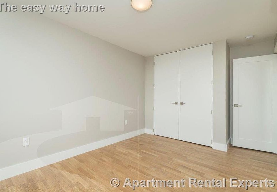 2nd image of 338 Harvard St #J7s