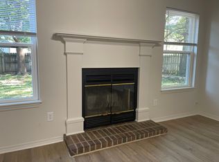 947 Merry Ln, Springdale, AR 72762