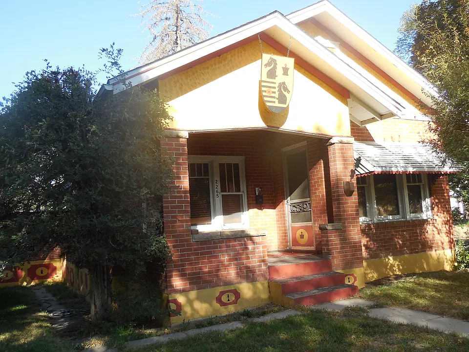 2265 S High St