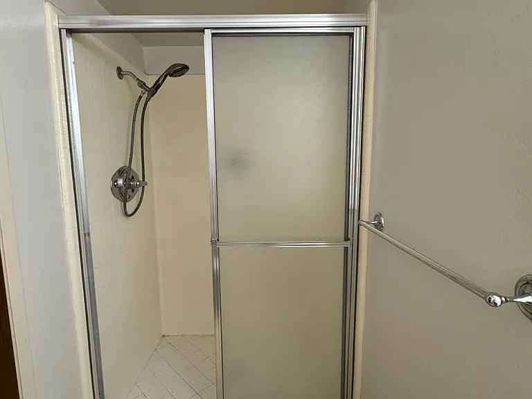 1045 Alta Mira Dr #B — Photo 11