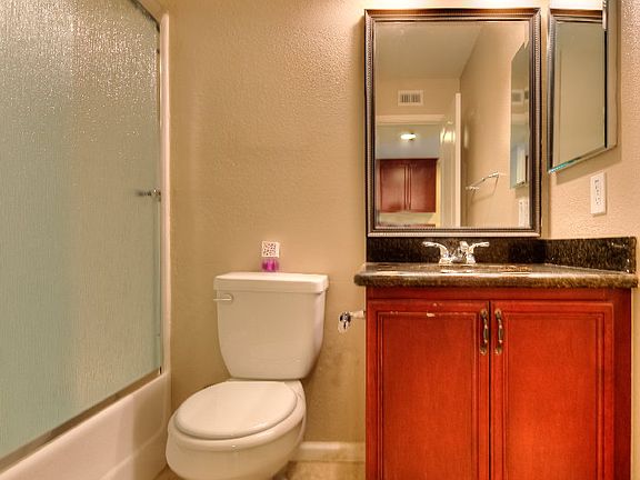 2nd image of 508 N Imperial Ave #9