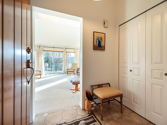 3rd image of 476 Abbs Rd