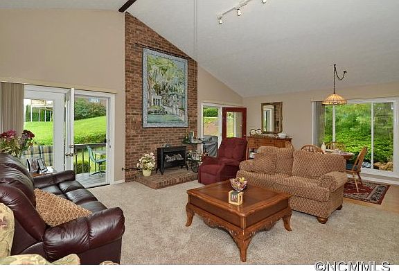2nd image of 460 Foxfire Estates Cir