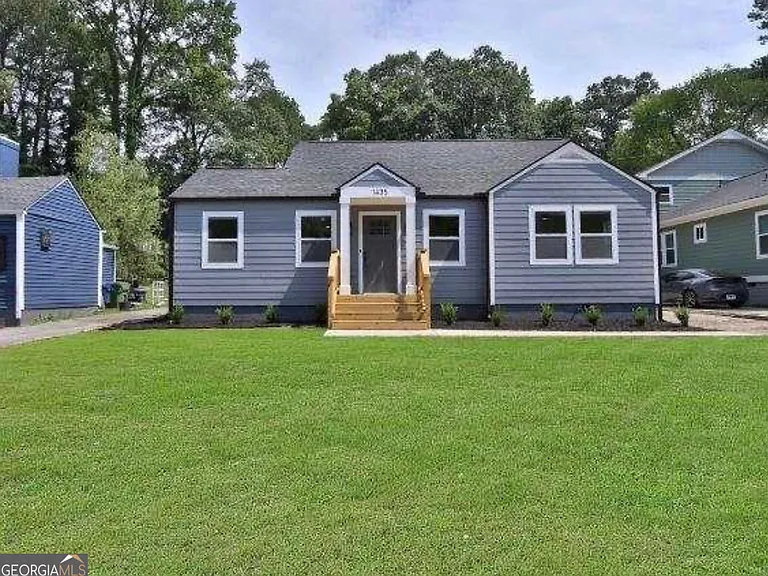 1435 Richland Rd SW — Photo 1