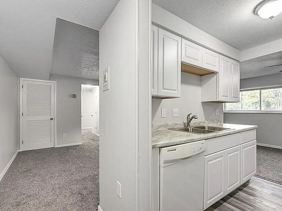 3rd image of 22121 River Oaks Dr #E4