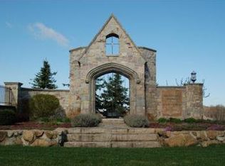 18241 Gilmore Dr, South Bend, IN 46637