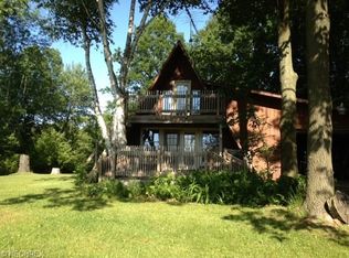 3587 Holliday Dr, Berlin Center, OH 44401