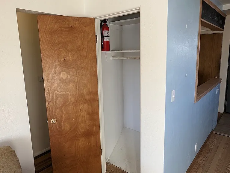 706 S 26th St — Photo 10