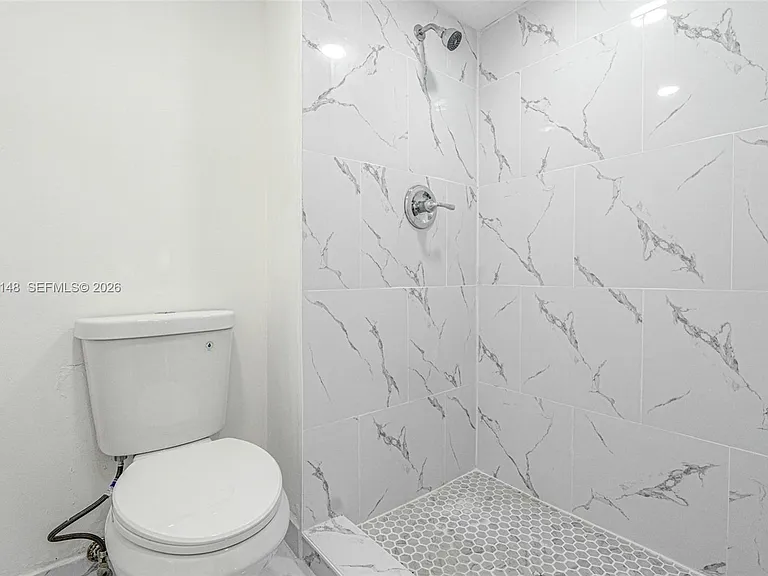 5100 SW 64th Ave #106 — Photo 12