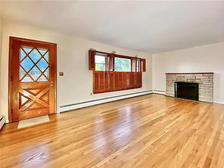 5 Espie Rd — Photo 2