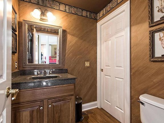 5th image of 2694 Marshall Ct