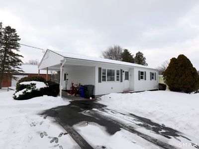 202 Reed Avenue, Windsor Locks, CT, 06096