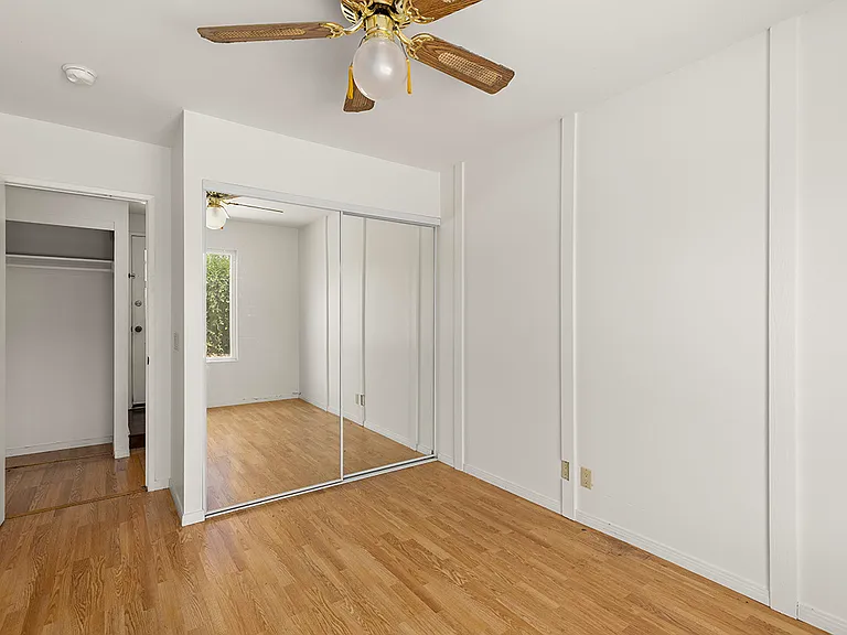 2170 Jefferson Ave — Photo 25