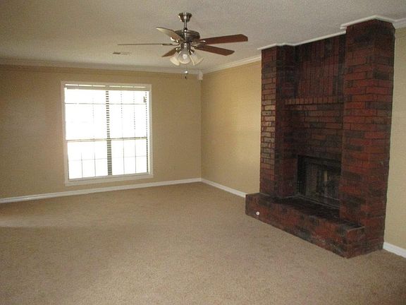 3rd image of 2540 Clydes Place Cv