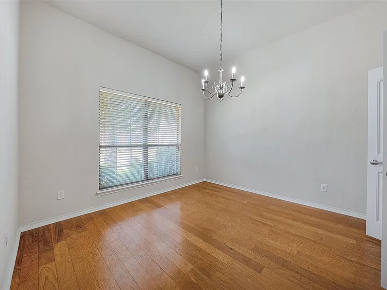 1411 Snowberry Dr — Photo 3