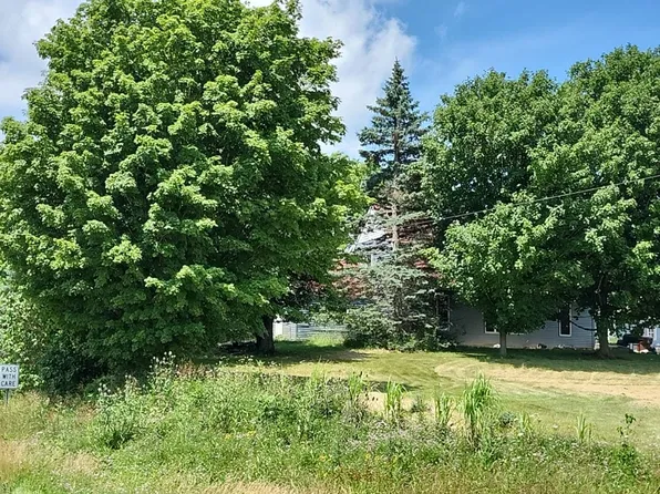 11902 Lawrence Hwy, Nashville, MI 49073