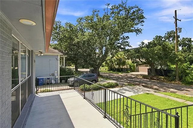 3 bed, 2.0 bath, 1650 sqft, $2,500 — Photo 3