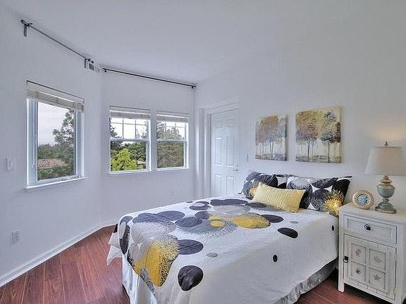 4th image of 2160 Santa Cruz Ave APT 24