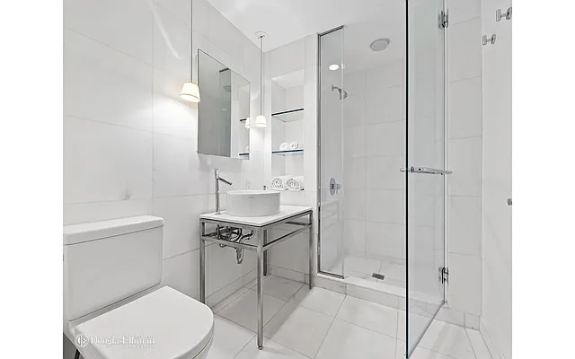 Rented by Douglas Elliman | media 21