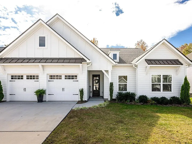6537 Satjanon Dr — Photo 1