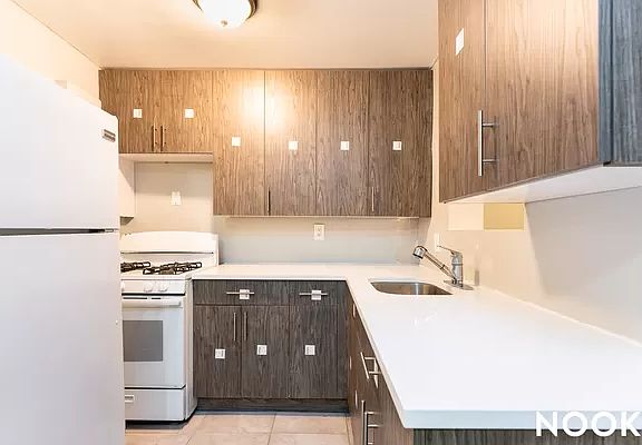 3rd image of 107 Weirfield St #1F