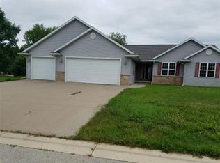 5477 W Cedar Crest Ct, Appleton, WI 54914