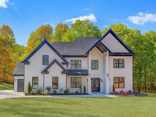 1453 Dee Kennedy Rd, Hoschton, GA 30548