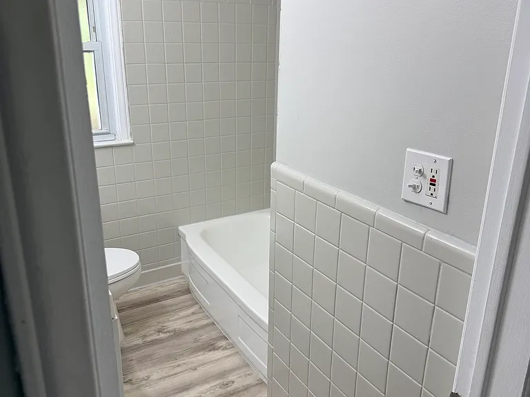 11442 Inkster Rd — Photo 3