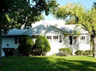 15 Highland Dr, Ardsley, NY 10502