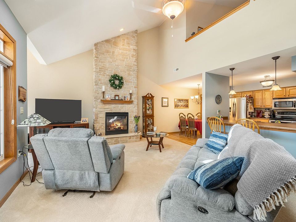1st image of W397N5883 Autumn Woods Dr #11