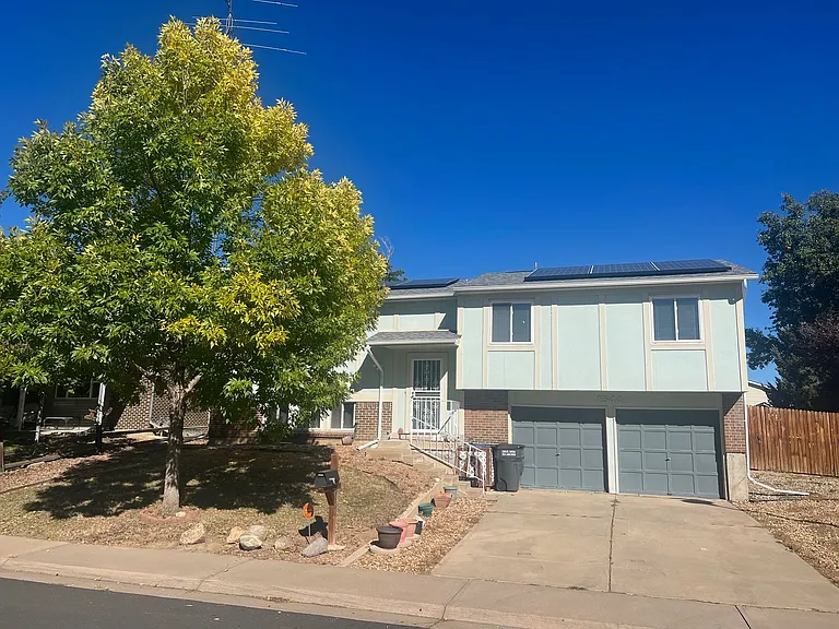 1544 S Fraser Way — Photo 2