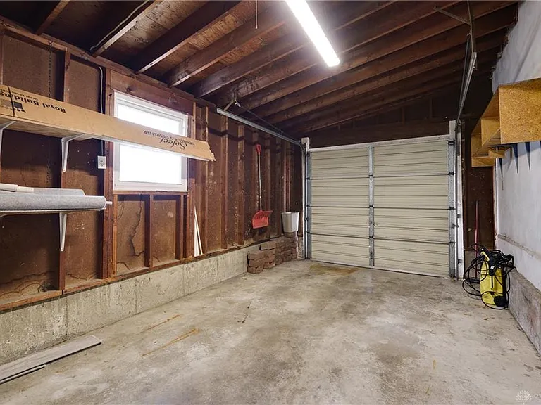 3433 Woodman Dr — Photo 26