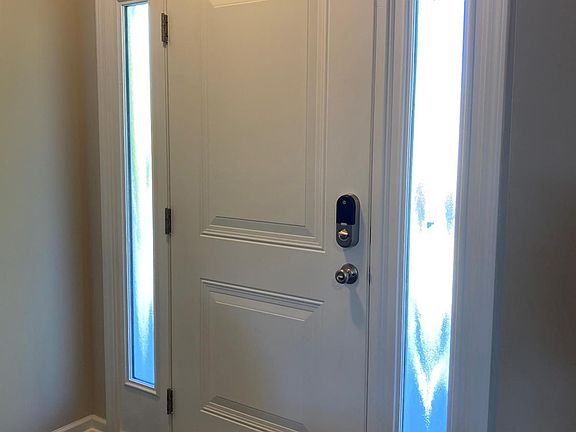 5th image of 1733 Lake Ave