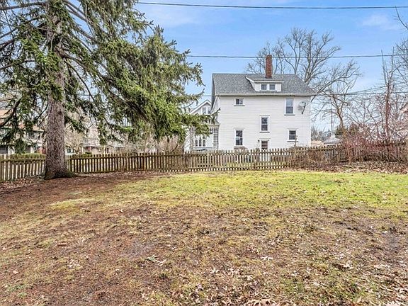 5th image of 2675 Idlewood Rd