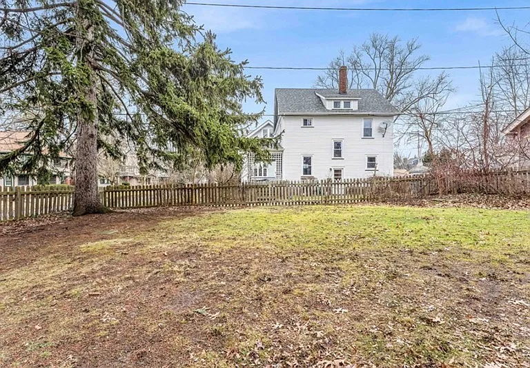 2675 Idlewood Rd — Photo 5